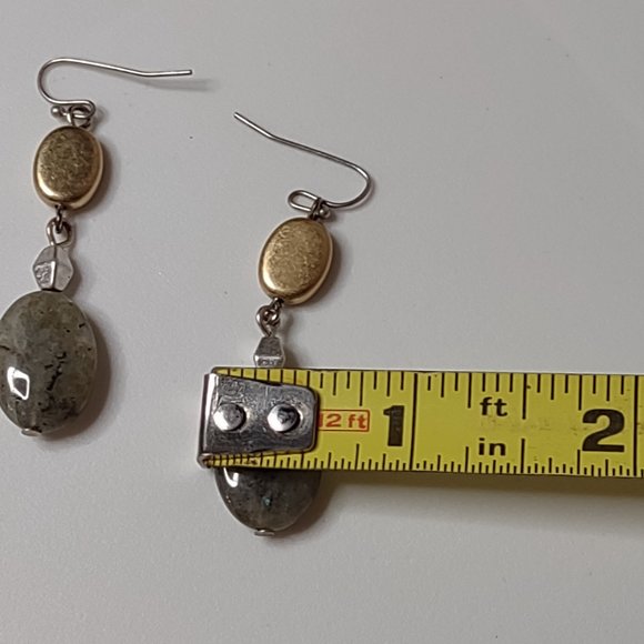 Oval Shaped Stone And Metal Bead Dangle Earrings - Picture 8 of 8